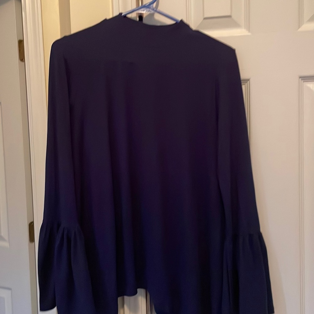 Long sleeved top